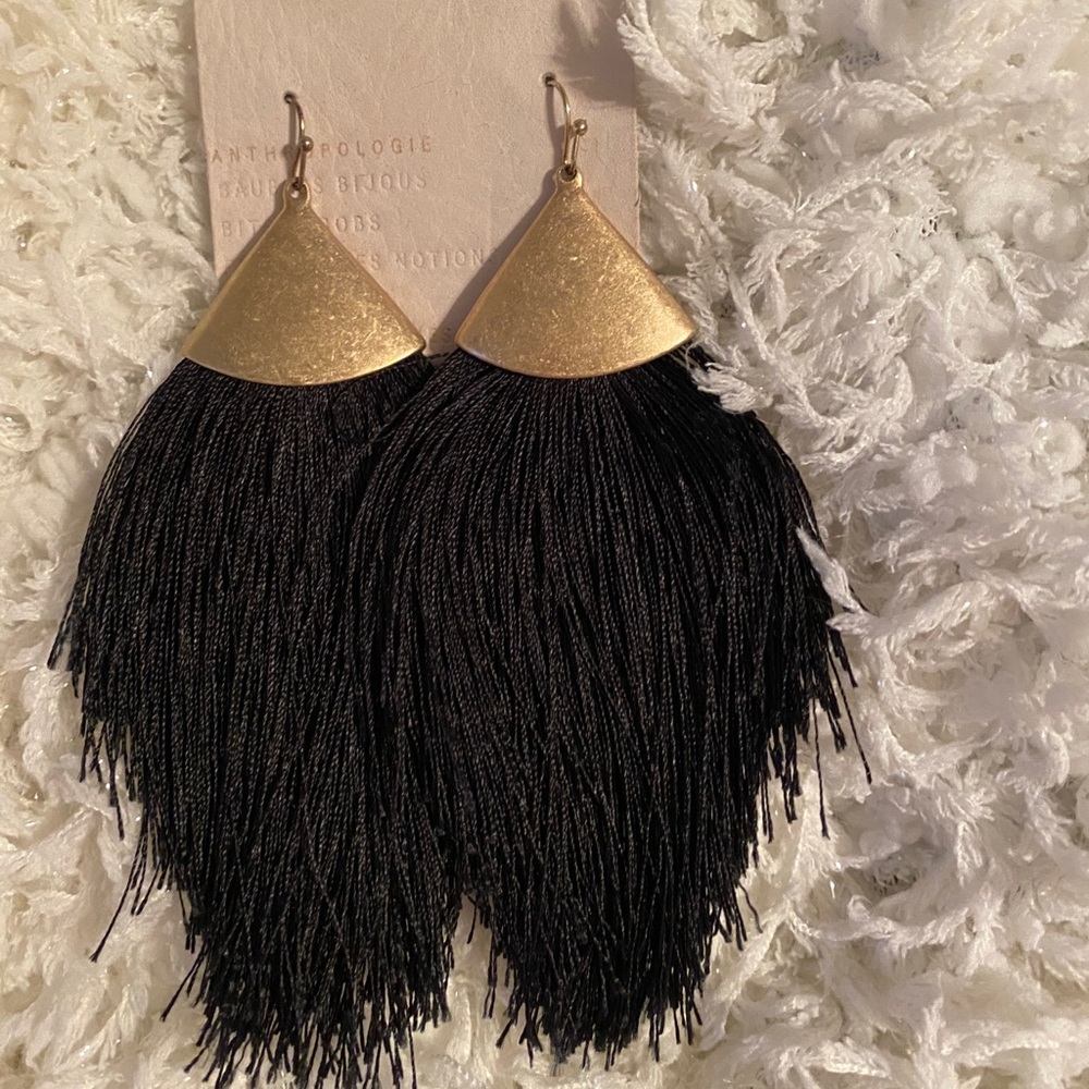NWT Anthropologie Black & Gold Feather Earrings